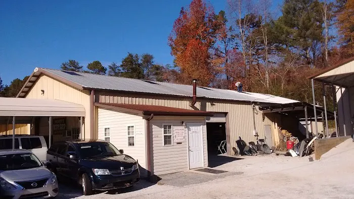 Henry's Body Shop 0