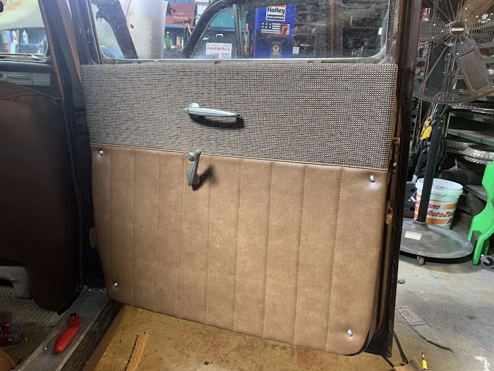 R R Seat Shop 0