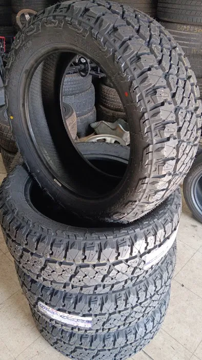 Reye's tire shop 0