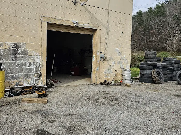 Reye's tire shop 4