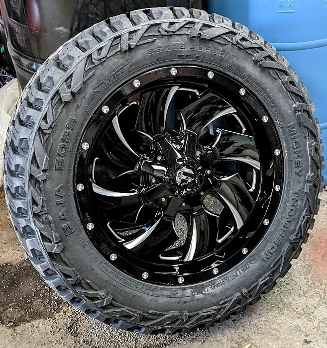 SCR Customs & Automotive 6