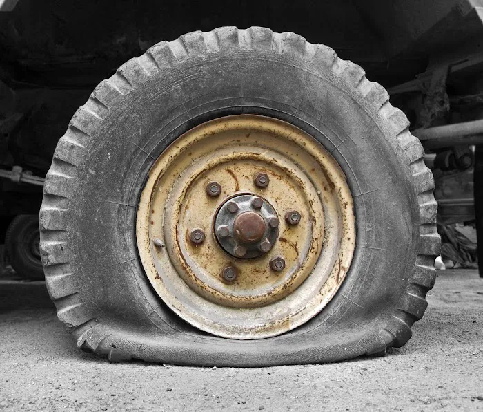 Loya's Tires 0