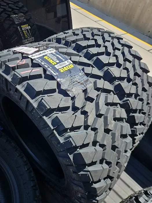 Loya's Tires 5