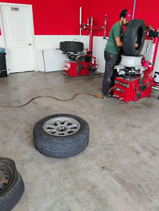 El Vecino Tire Shop #1 5