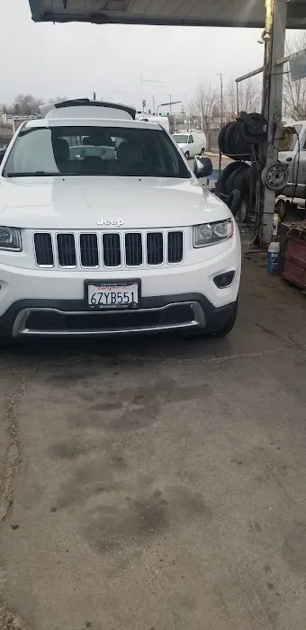 Victor's Tire Shop 4