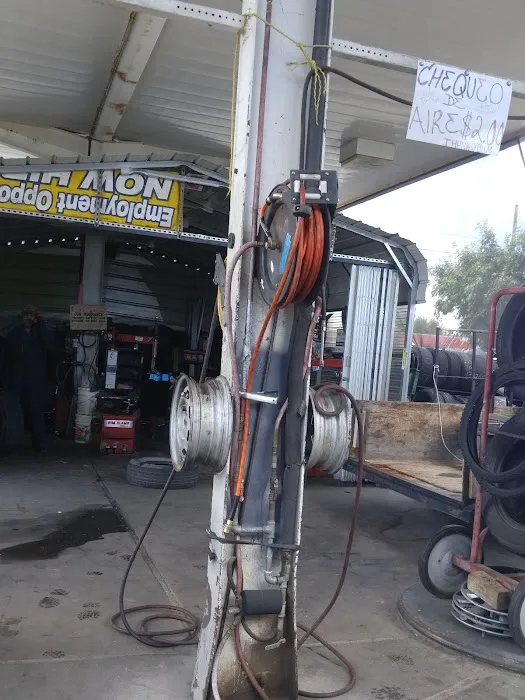 Victor's Tire Shop 0