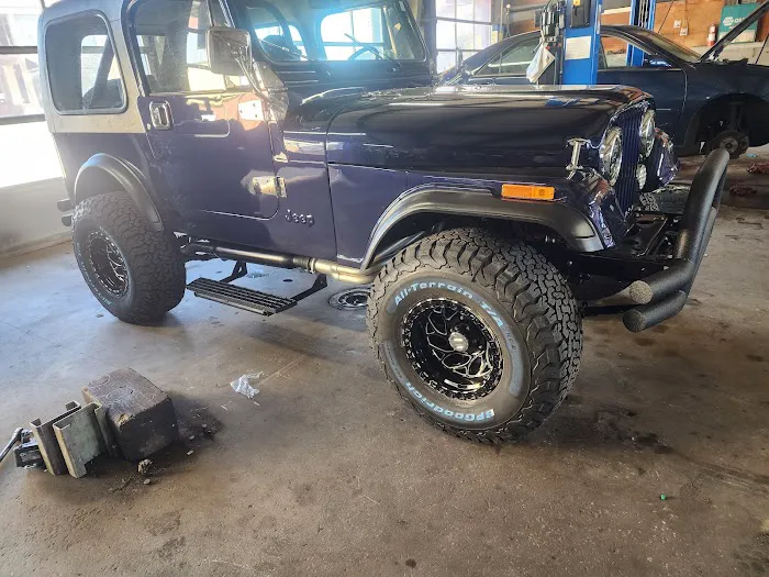 Vic's Tire & Auto Services 4