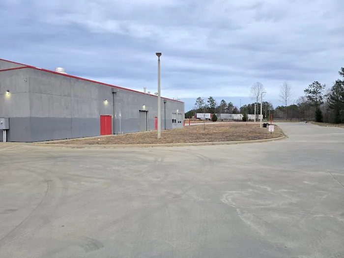 Alpha Truck & Trailer Repair Tire shop 2