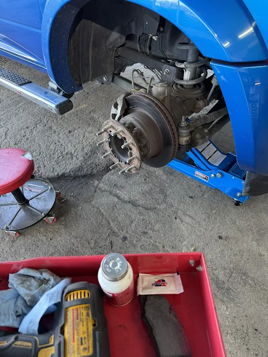 Geo’s Automotive & Small Engine Repair LLC 4