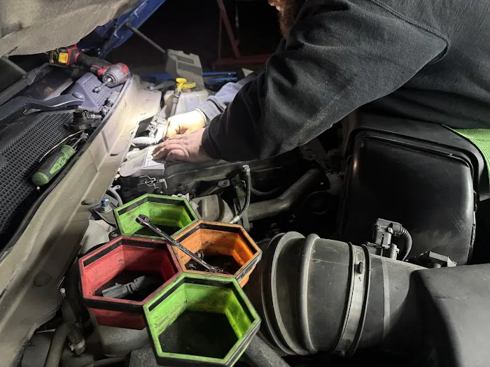 Geo’s Automotive & Small Engine Repair LLC 0