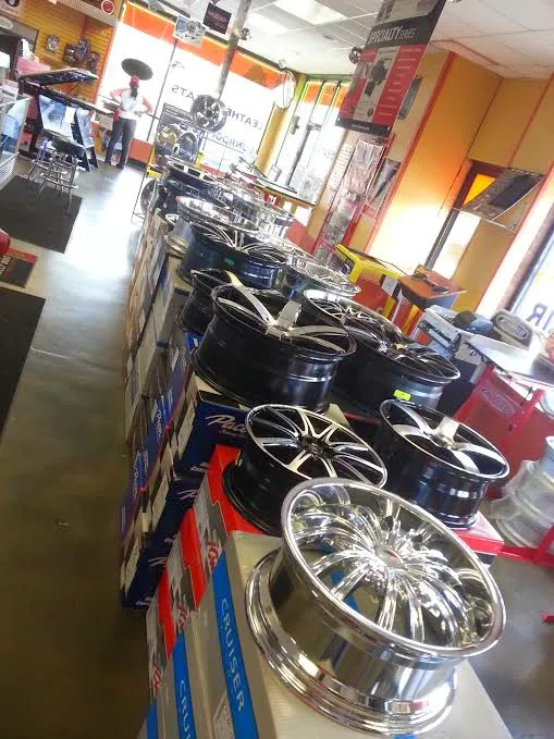 Lam's Motorsports 4