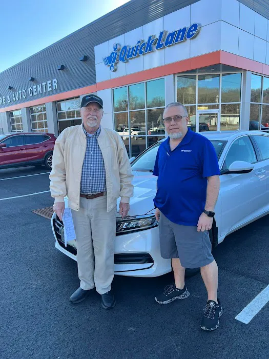 Quick Lane at Jacky Jones Ford of Hayesville 9