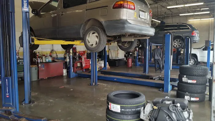 Mr. Tire Auto Service Centers 4