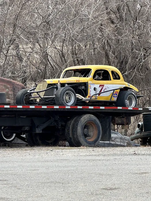 D & M Auto Parts & Recycling 6