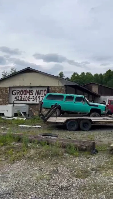 Grooms Auto 3