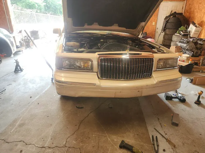 Lloyd's auto repairs 8
