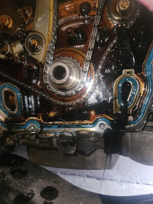 Lloyd's auto repairs 1