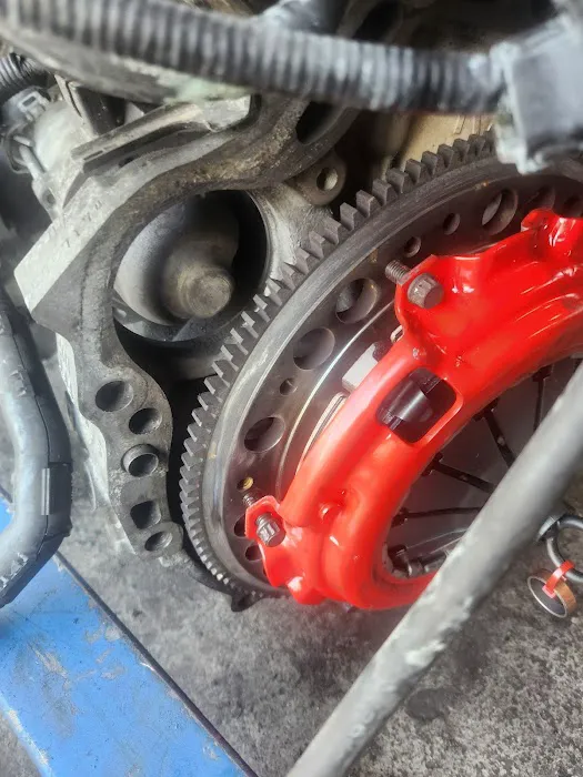 Lloyd's auto repairs 6