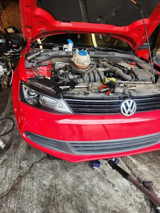 Lloyd's auto repairs 3