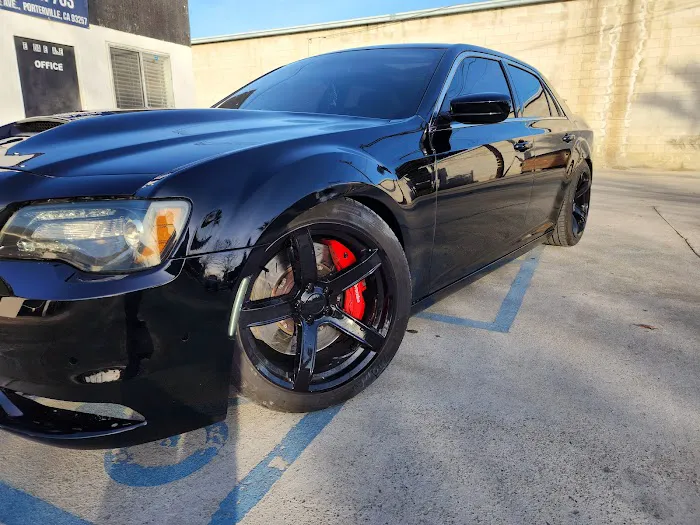 Cisneros Collision Repair 6