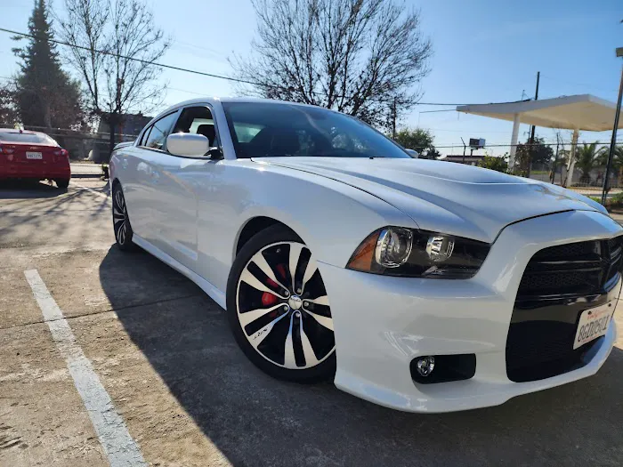 Cisneros Collision Repair 7