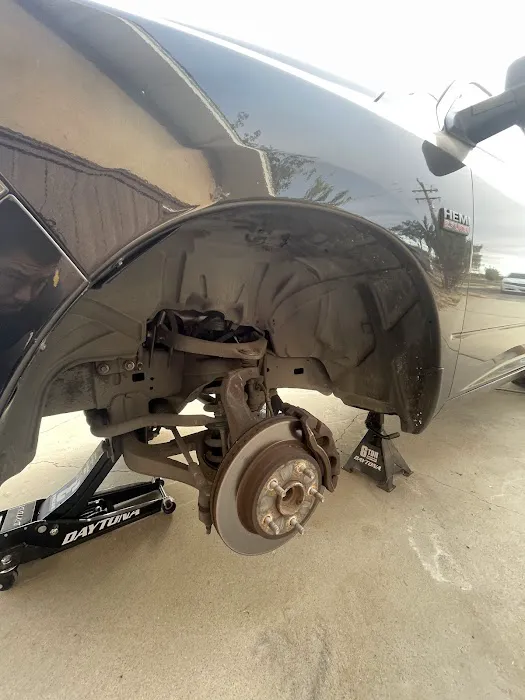 Tom's Automotive 4