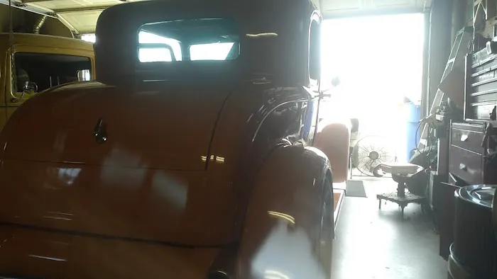 Fagundes Auto Body 1