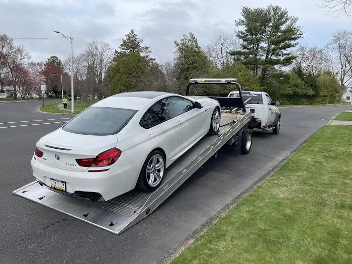 Bob's Auto Clinic 0