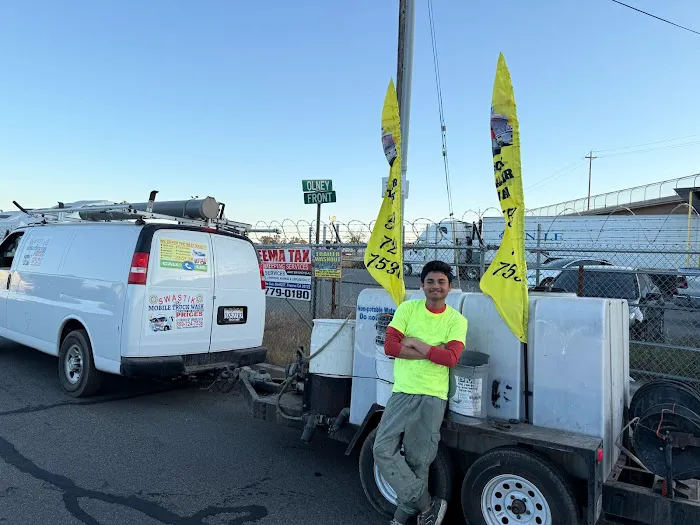 Mobile Truck Trailer wash & Repair 1