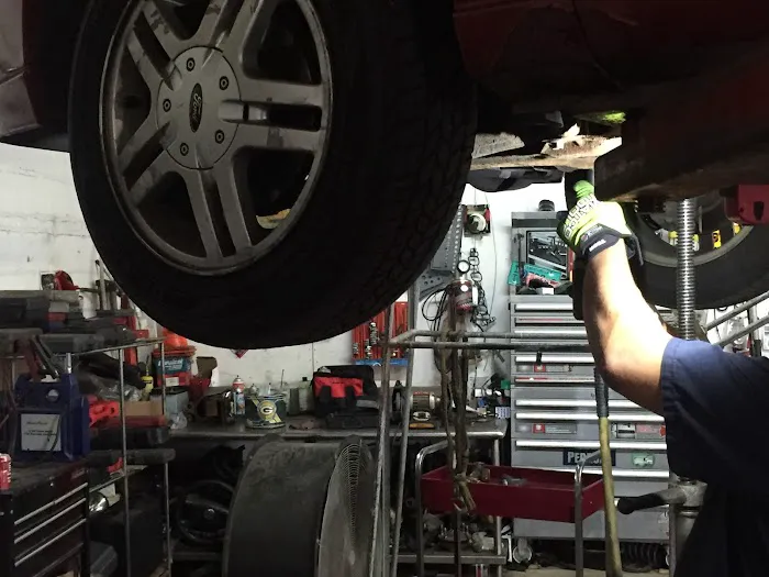 Pedroza's Mechanic Service 9