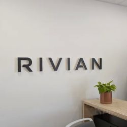Rivian Service Center ico