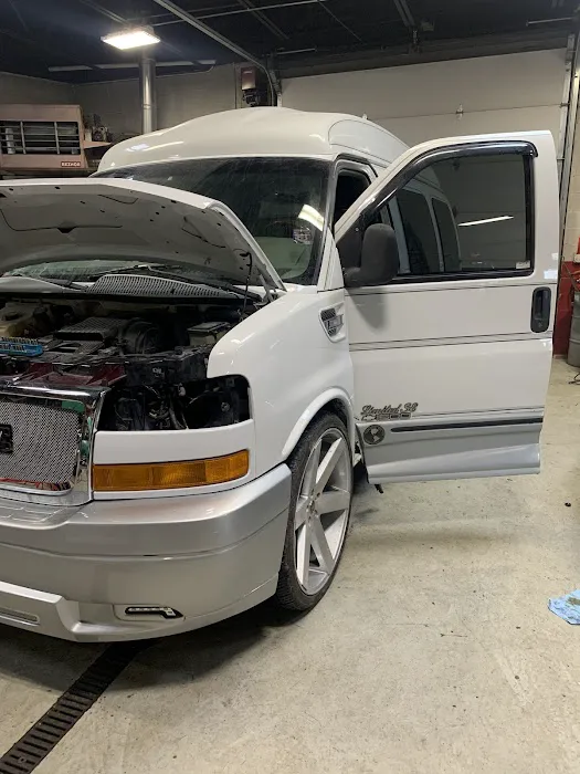 Del Rio Auto Care Center 0