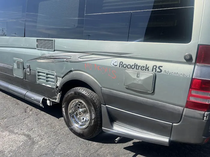 Fantastic Finishes Inc. Autobody 0