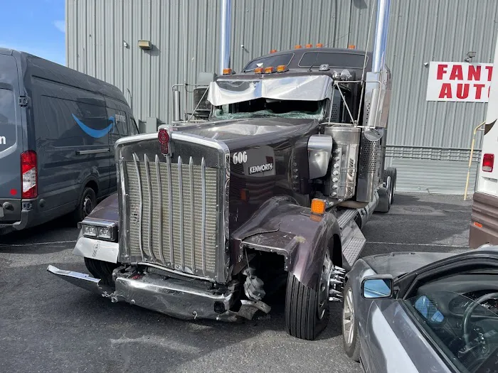 Fantastic Finishes Inc. Autobody 3