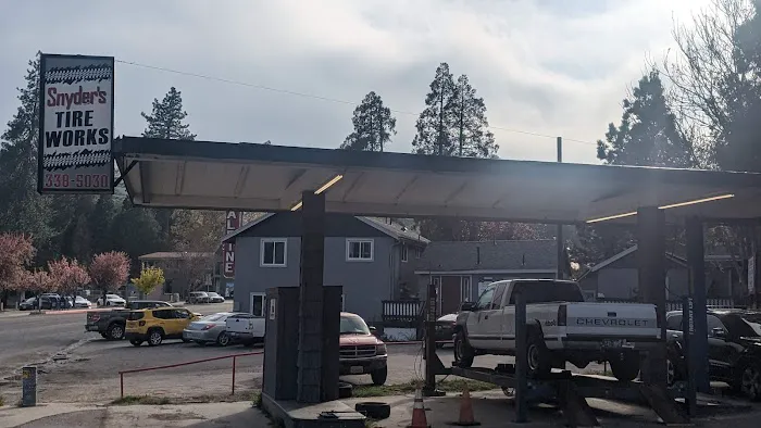 Snyder's Tire Works 1