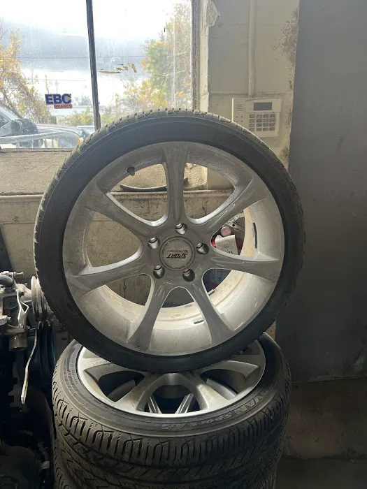 Sammy's Tires 8