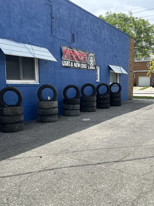 Redds tires rockside 0