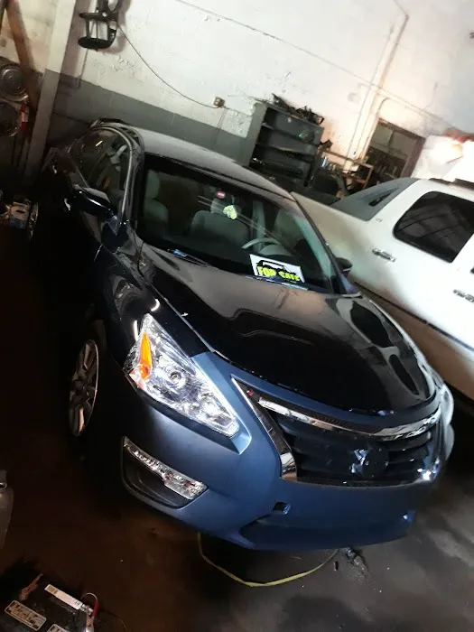 Eaton Auto Parts & Salvage 8