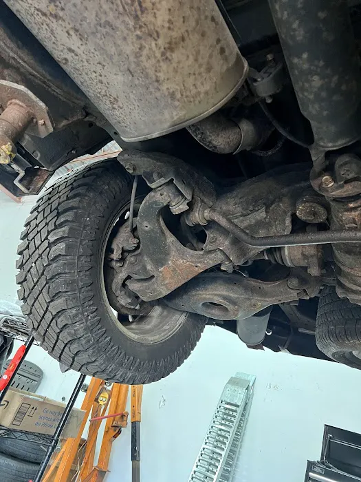 Howdy Automotive 6