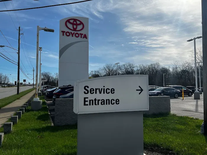 Toyota of Bedford Service and Parts 1