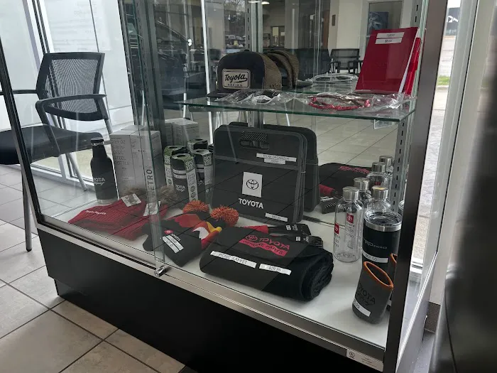 Toyota of Bedford Service and Parts 4