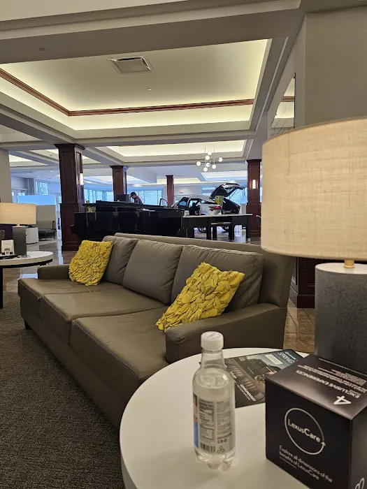 Metro Lexus Service Center 2