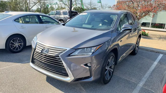 Metro Lexus Service Center 8
