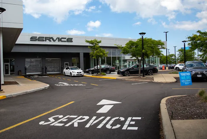 Metro Lexus Service Center 9