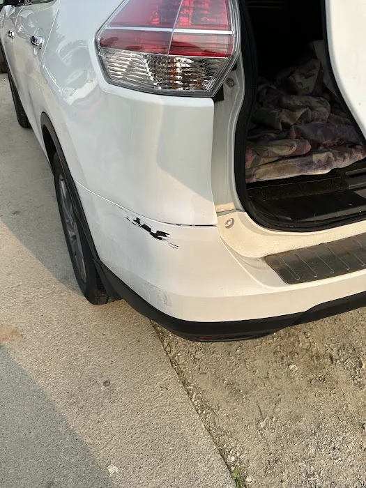 ALAN'S AUTO COLLISION 4
