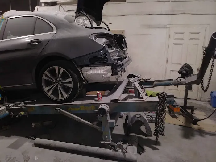 ALAN'S AUTO COLLISION 8