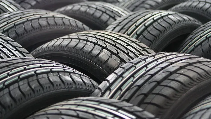 Van's Auto Service & Tire Pros N. Ridgeville 2