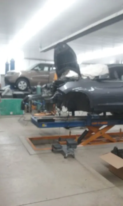 North Olmsted Collision Center 8