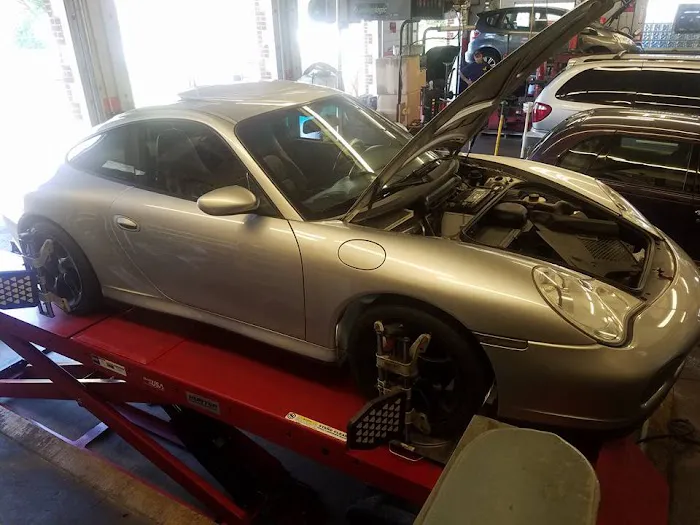 Drellishak's Auto Care 6
