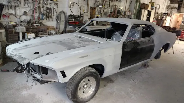 Ridge Road Auto Body 8